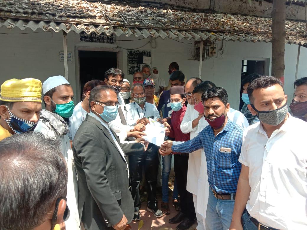 Burhanpur में मुस्लिम समुदाय ने राष्ट्रपति के नाम सौंपा ज्ञापन, नरसिंहानंद पर कार्रवाई की मांग