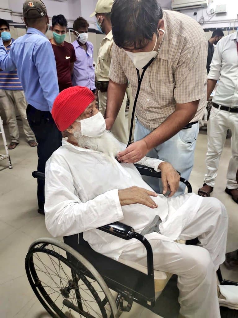कोरोना संक्रमित आसाराम की तबियत बिगड़ी, आईसीयू में भर्ती