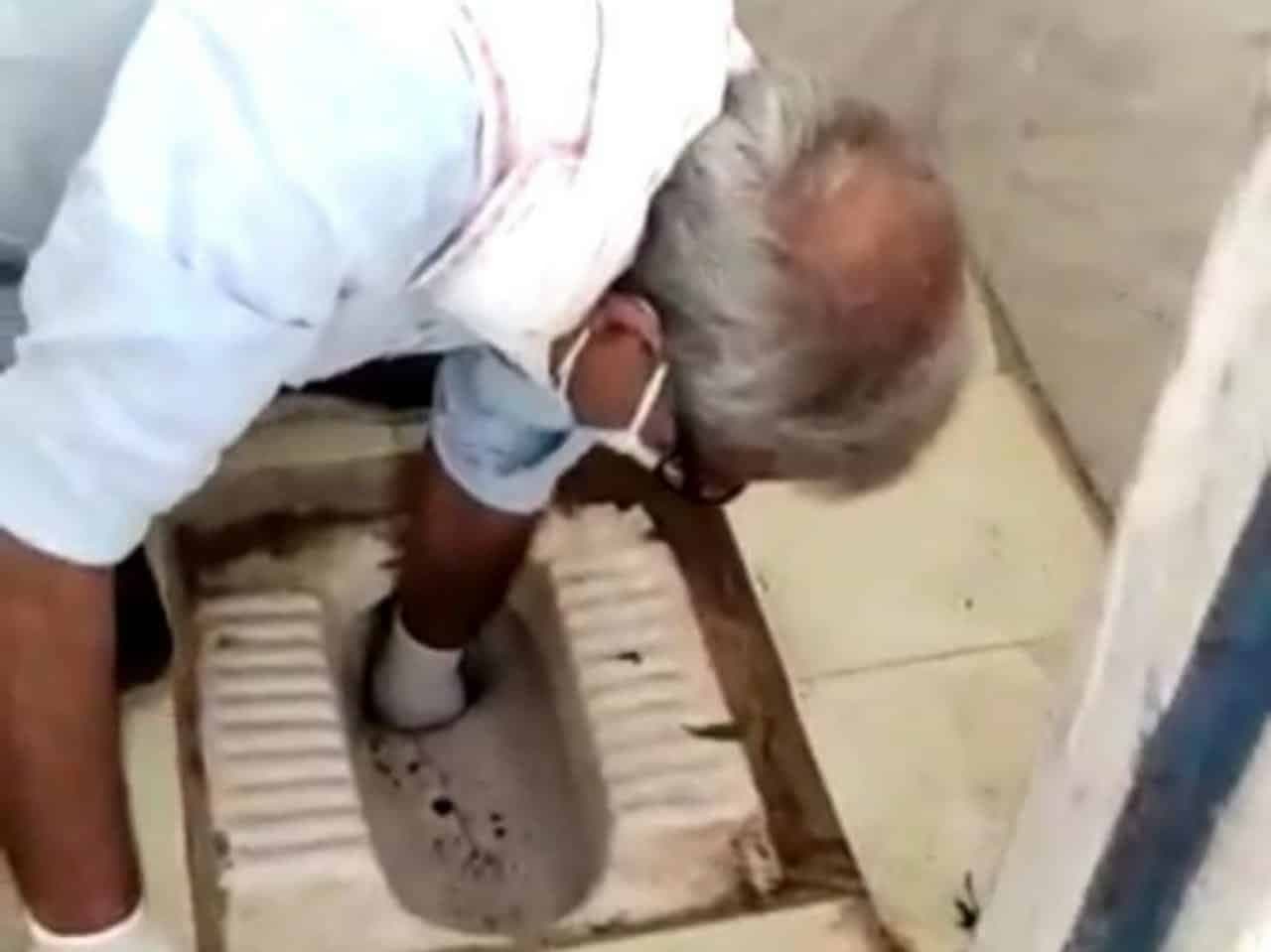 जब गंदे पड़े टॉयलेट को भाजपा सांसद ने हाथ से किया साफ , वीडियो वायरल