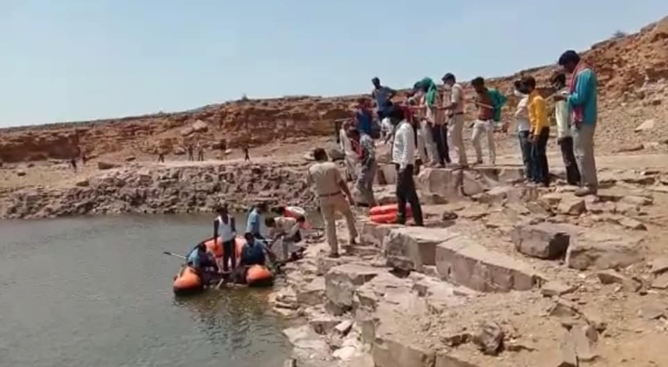 शिवपुरी : क्रेशर कुंड में डूबने से 12 वर्षीय बालक की मौत, घण्टों मशक्कत के बाद निकाला शव