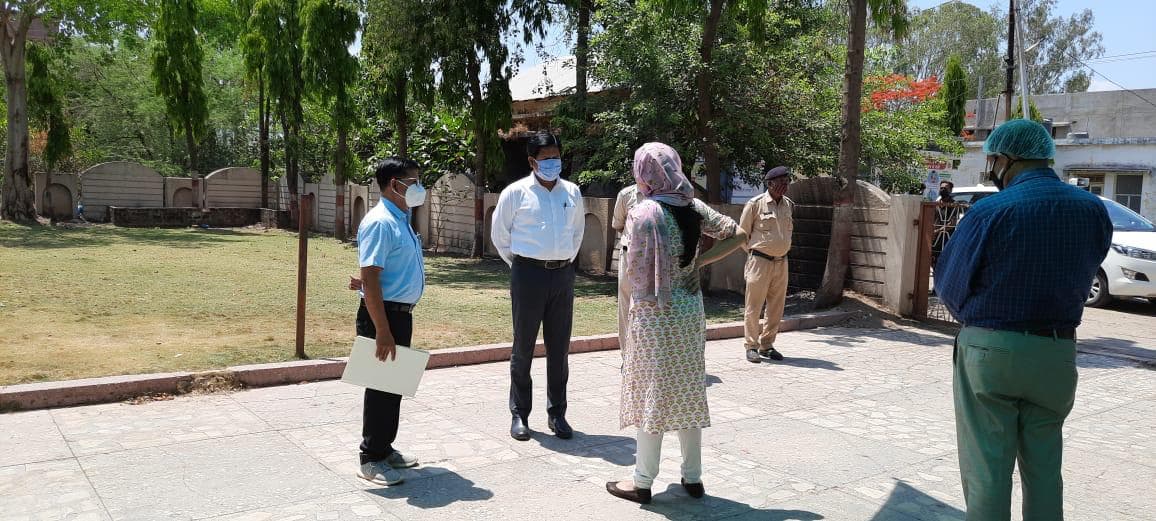 इटारसी : मौत के आंकड़ों पर प्रभारी अधिकारी का गोल मोल बयान, कहा हम सिर्फ मेडिकल बुलेटिन को ही सच मानेंगे