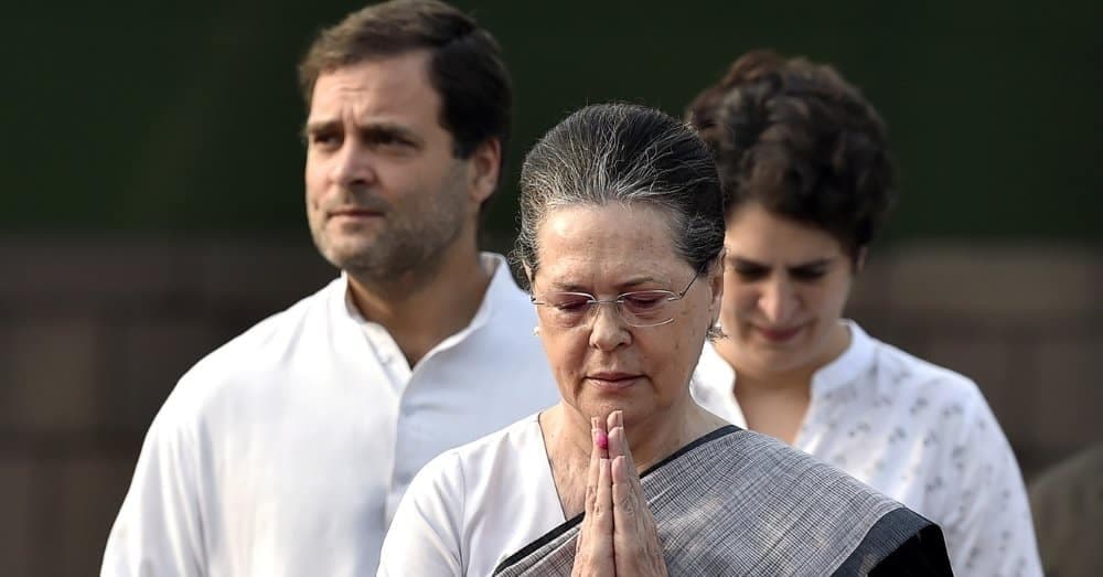 महिला के सुसाइड पर गर्माया मामला, बीजेपी नेत्री का सवाल- अब क्यों खामोश है गांधी परिवार