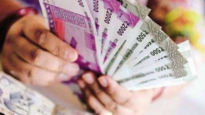PMJJBY: मोदी सरकार की इस योजना से मिलेगा 2 लाख का बीमा, जानें कैसे उठा सकते है लाभ