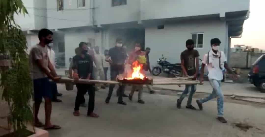 महाकाल की नगरी उज्जैन में कोरोना से बचाव का अनोखा तरीका