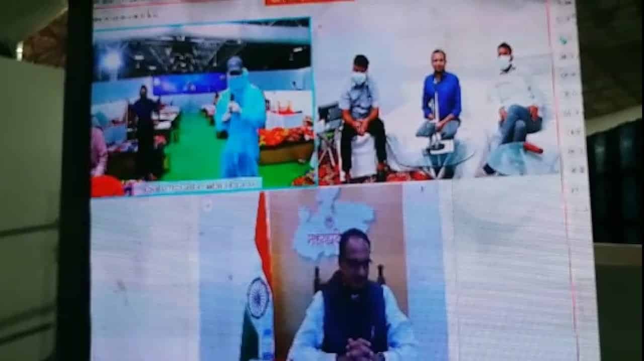 सीएम शिवराज ने वीडियो संवाद के जरिए जाना मरीजों का हाल, बढ़ाया हौसला
