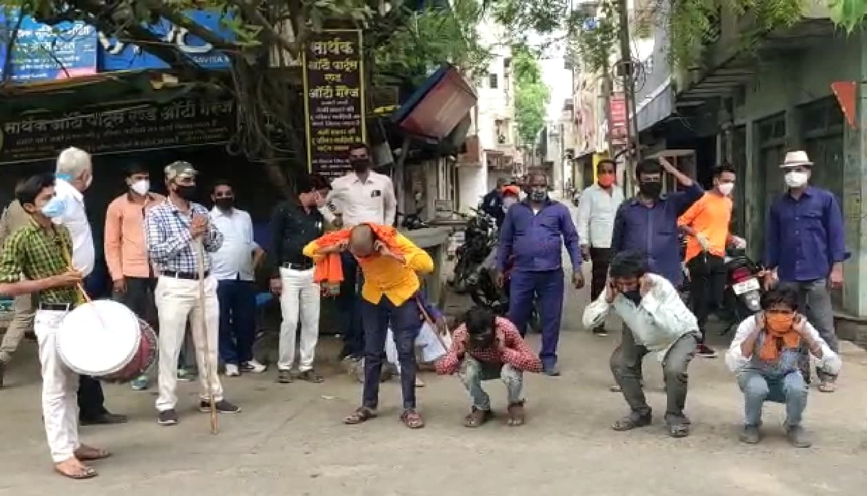 इंदौर : उल्लंघन करने वाले अब तक 2 हजार से ज्यादा गिरफ्तार, कही लगवाई गई मेंढक दौड़ तो कही कराई गई पीटी