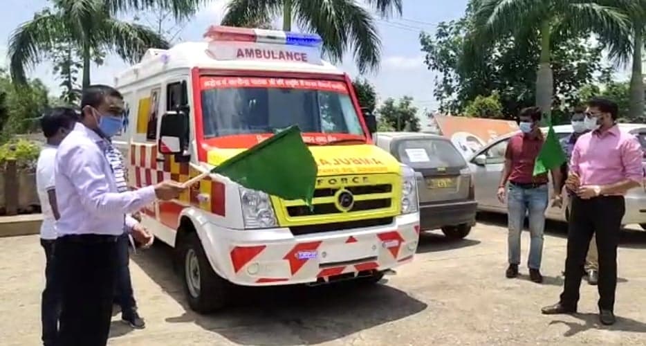 विधायक संजय पाठक ने जनता को समर्पित की सर्वसुविधायुक्त 2 एंबुलेंस