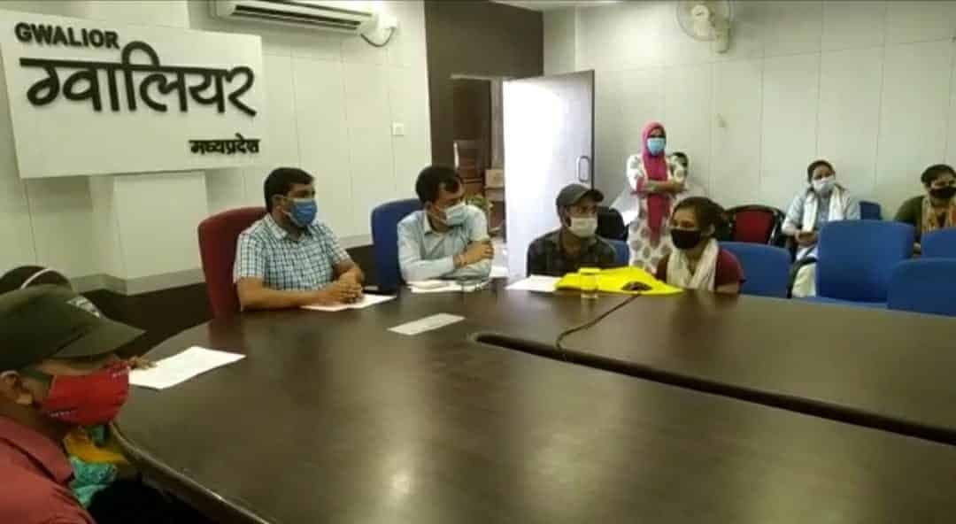 VIDEO: बच्चों से बोले सीएम शिवराज- मम्मी पापा पास नहीं तो अब मामा है तुम्हारे साथ