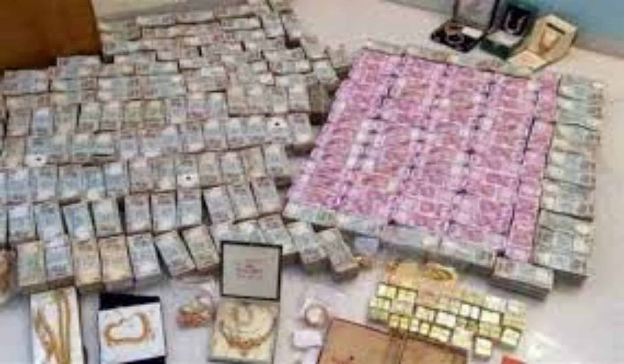 FCI का क्लर्क बाबू निकला करोड़पति, 2.66 करोड़ नकदी सहित सोना-चांदी जब्त, कार्रवाई जारी