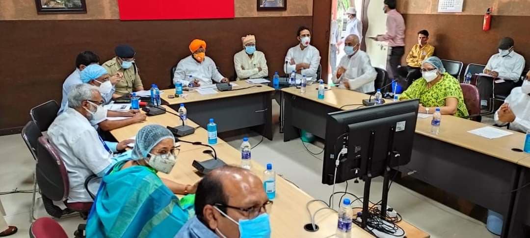 खरगोन : क्राइसिस मैनेजमेंट की बैठक संपन्न, शादी और मृत्युभोज पूरी तरह होगा प्रतिबंध