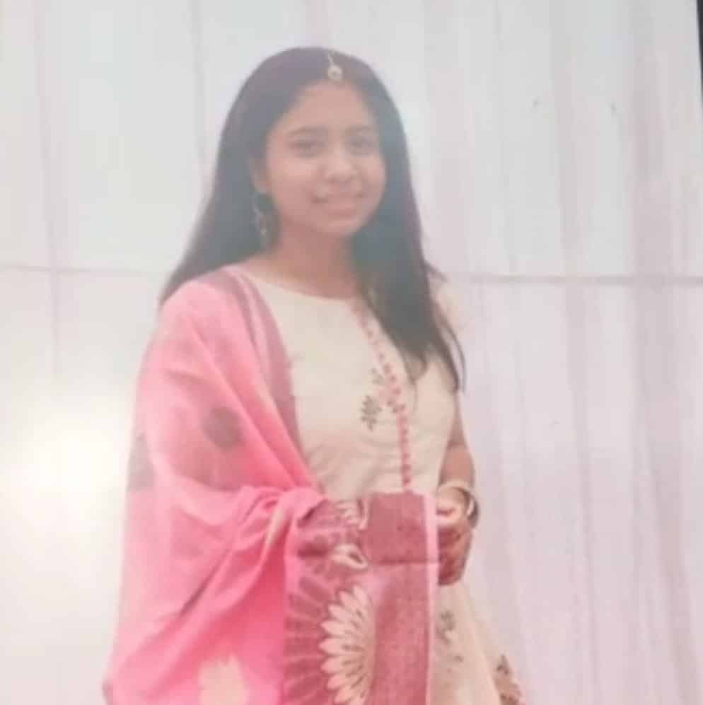 Indore: हादसे में एमबीबीएस की मेधावी छात्रा की हुई मौत, सेल्फी के चक्कर मे ओवर ब्रिज से गिरी