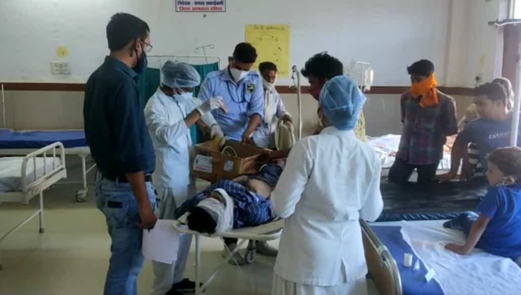 दतिया : निर्माणाधीन मकान का गिरा छज्जा, एक मजदूर की मौत, दो ग्वालियर रेफर