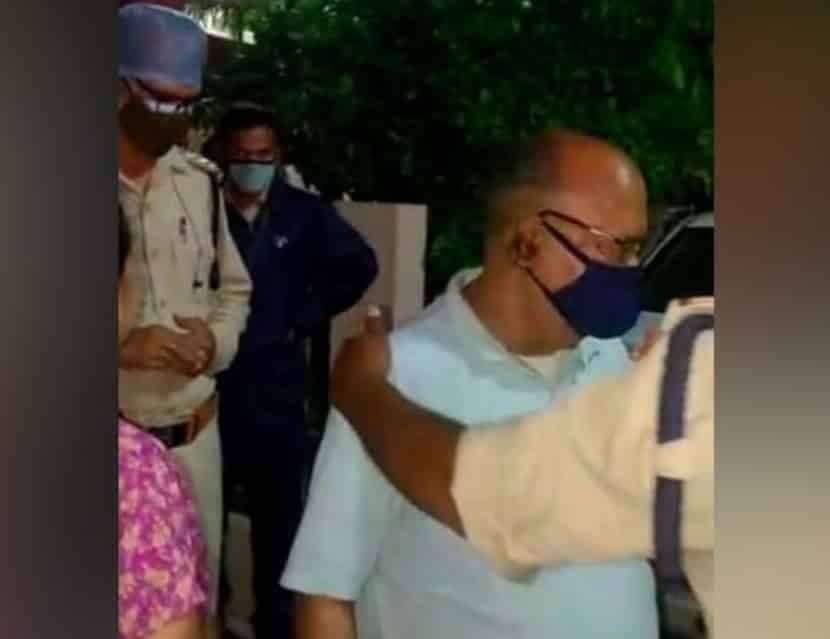 इंदौर: पड़ोसी के कुत्ते ने पत्नी को काटा, पति ने गोली मारकर उतारा मौत के घाट