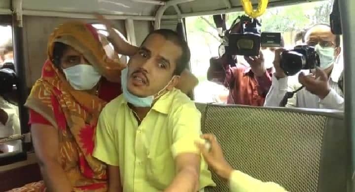 भोपाल में दिव्‍यांगों के लिए आयोजित हुआ विशेष ड्राइव इन वैक्सीनेशन कैंप