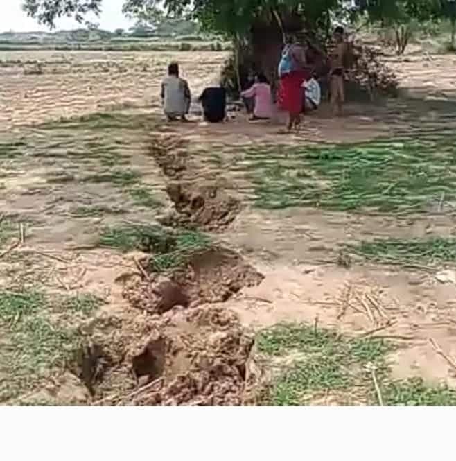 भिण्ड में 200 मीटर तक जमीन फटी, ग्रामीण दहशत में, प्रशासन बेसुध