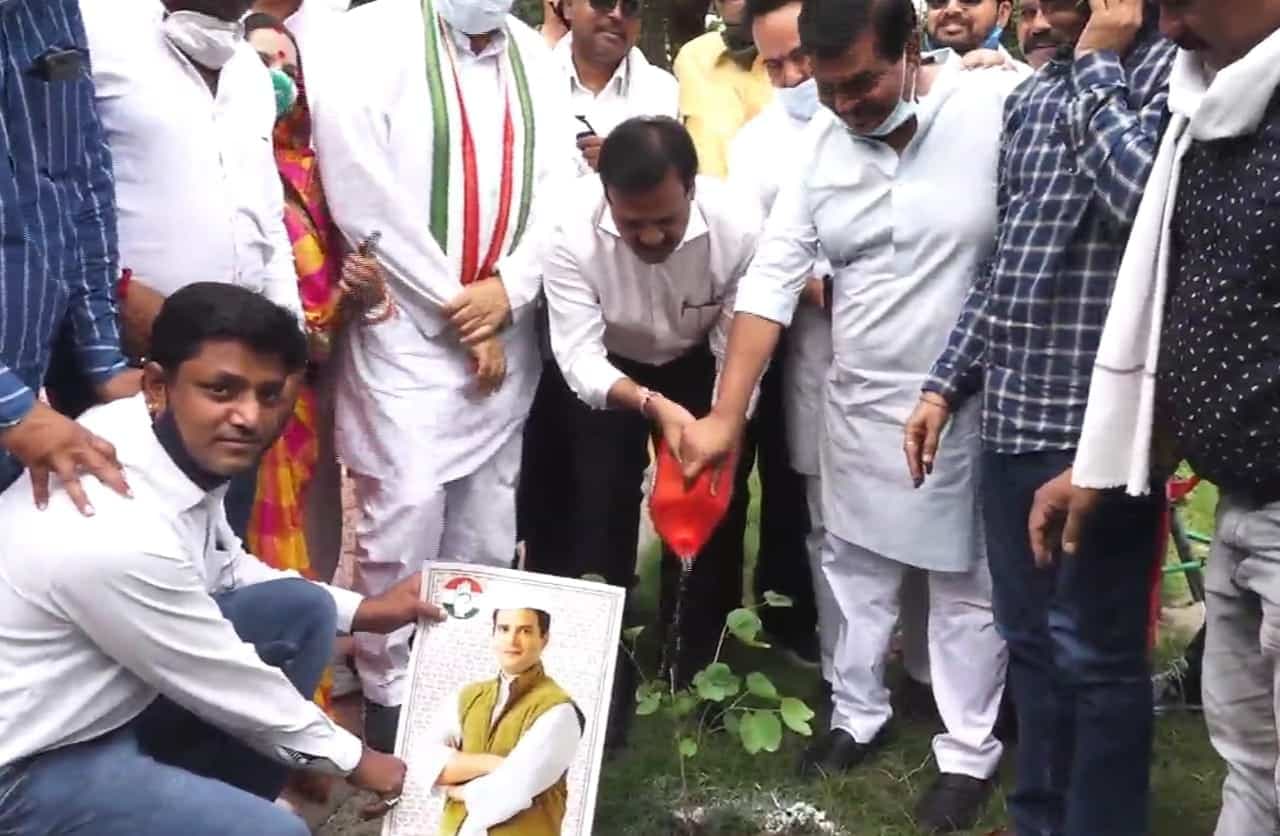 इस कांग्रेस नेता ने भाजपा और सीएम पर साधा जमकर निशाना, ग्वालियर, इंदौर के नाम बदलने की बात पर अडिग