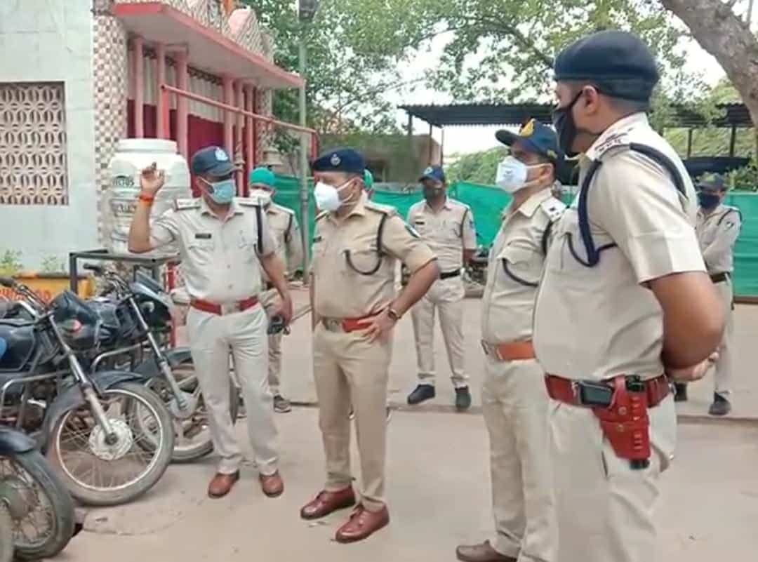 चला था इंजीनियर बनने, बना लिया बाइक चोर गिरोह, 24 टू व्हीलर बरामद 