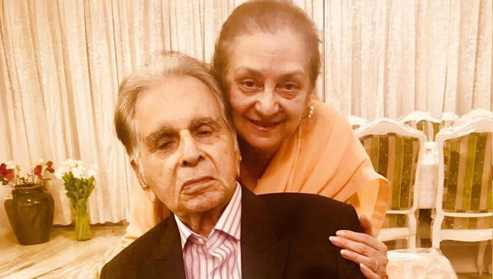 दिग्गज अभिनेता Dilip Kumar का 98 वर्ष की उम्र में निधन, हिंदुजा में ली अंतिम सांस