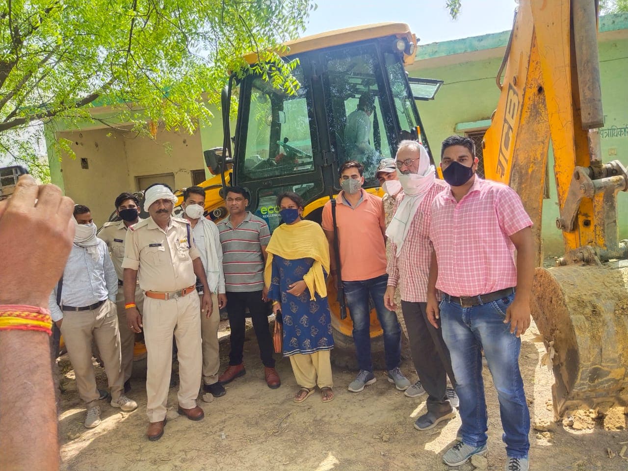 मुरैना : चंबल नदी में हो रहे अवैध उत्खनन पर वन विभाग की कार्रवाई, एक आरोपी गिरफ्तार