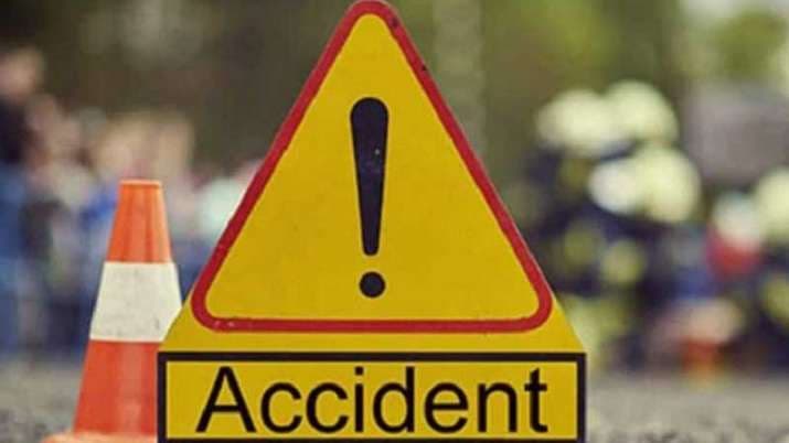 Chhatarpur Accident : तेज रफ़्तार बस ने मारी बाइक को टक्कर, महिला के कटे पैर