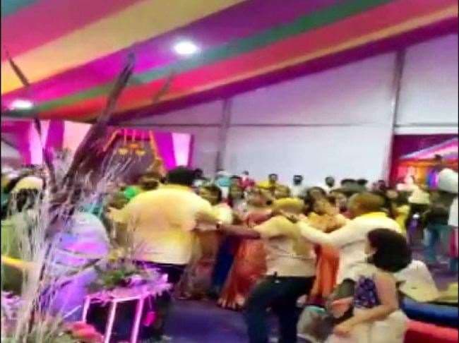 बेटी के विवाह रस्मों में कोरोना नियमों की उड़ी धज्जियां, BJP विधायक सहित 60 पर मामला दर्ज