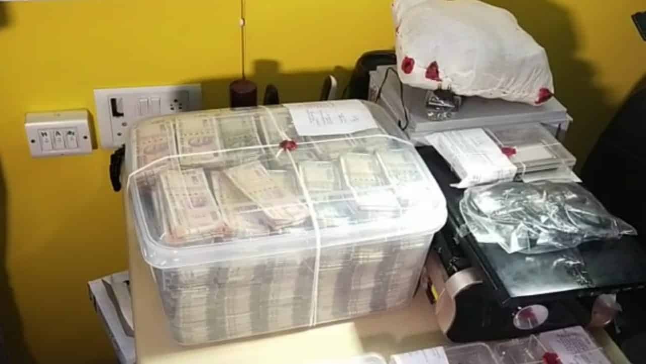 इंदौर एसटीएफ की बड़ी कार्रवाई, असली सोने में मिलावट का करोड़ो का मामला उजागर, हो सकते हैं बड़े खुलासे
