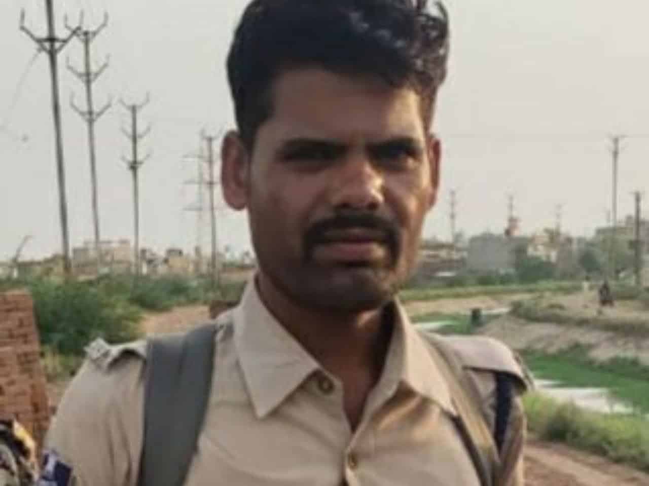 सपना पूरा नहीं हुआ तो नकली सिपाही बनकर करने लगा ठगी, एक चूक पड़ी भारी, गिरफ्तार