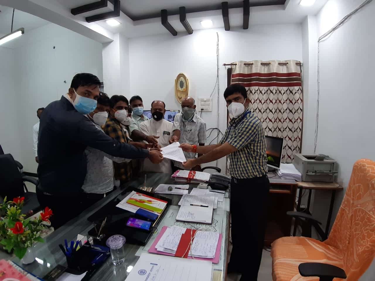 राजगढ़- पत्रकार पर FIR के विरोध में जिले भर में ज्ञापन, झूठे केस में फंसाने का आरोप