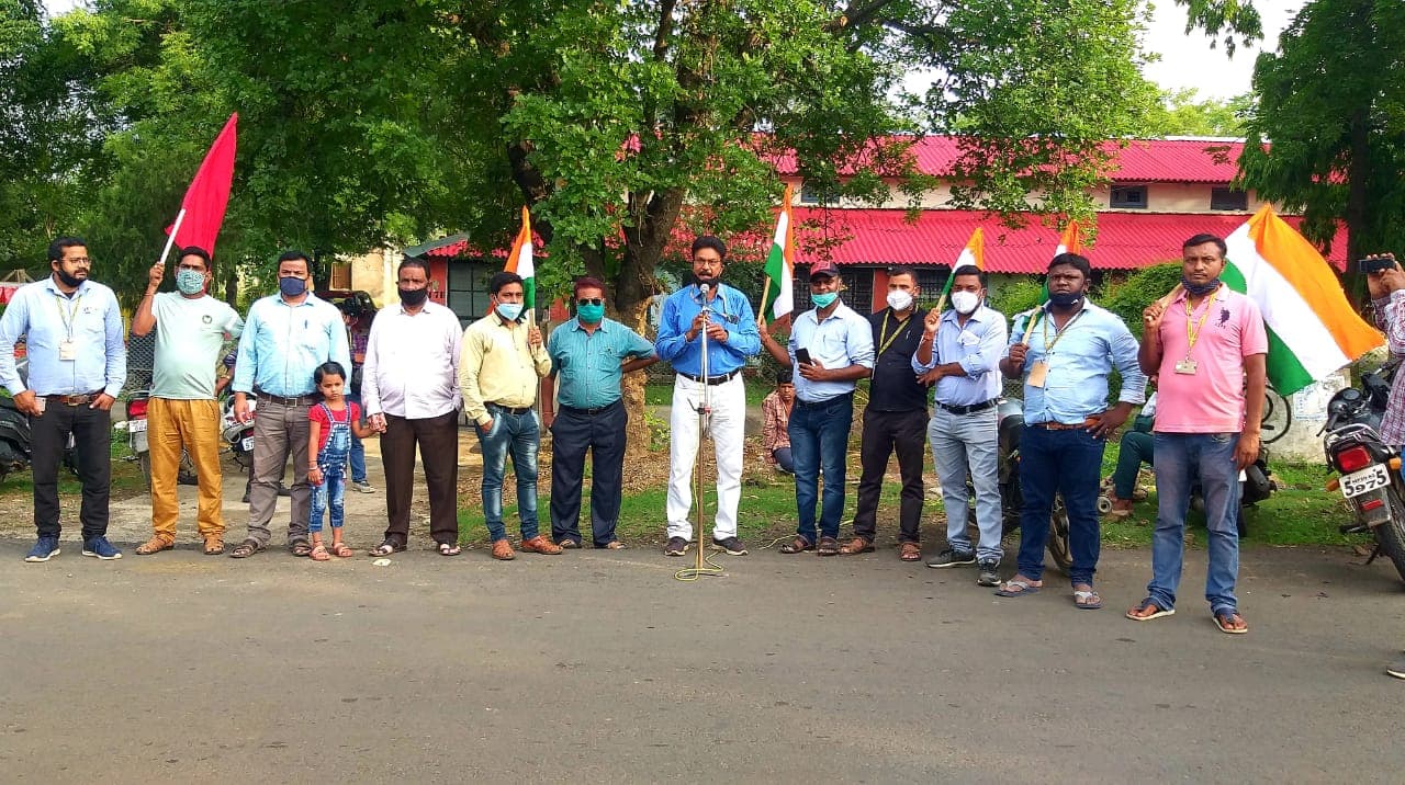 केंद्र सरकार का विरोध शुरू, निगमीकरण बना विरोध की वजह