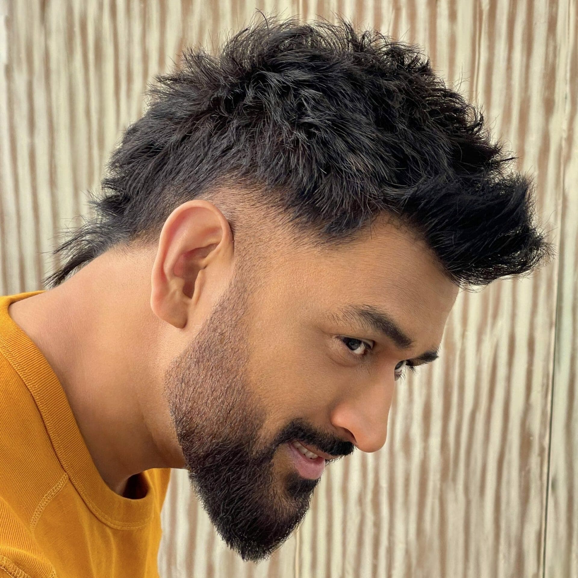 ‘कैप्टन कूल’ का डैशिंग लुक! नई हेयरस्टाइल में धोनी की फोटोज सोशल मीडिया पर हो रही है जमकर वायरल..
