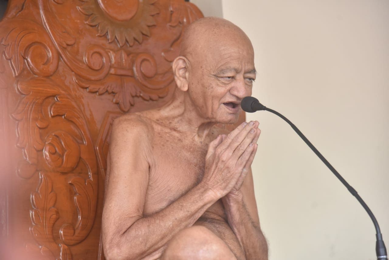 हम कितना स्थान पाए हैं उसे हम व्यवस्थित और सुरक्षित रखें इसे ही अनुशासन कहते हैं- आचार्य विद्या सागर
