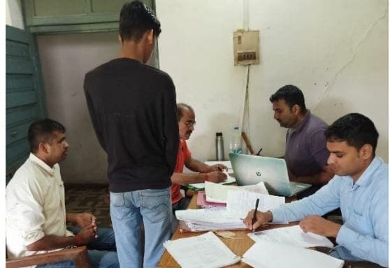 10वीं के छात्र का कारनामा- लड़कों के न्यूड वीडियो बना करता था ब्लैकमेल, चाचा भी हुए शिकार