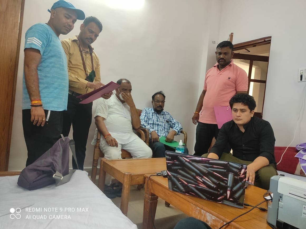 भोपाल में 3 लाख की रिश्वत लेते प्रभारी कार्यपालन यंत्री गिरफ्तार, लोकायुक्त की कार्रवाई