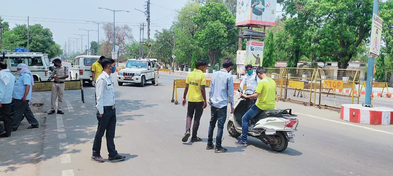 Singrauli : वाहन चालकों की मनमानी पर यातायात पुलिस का शिकंजा, 350 वाहनों पर कार्रवाई कर वसूले 1 लाख 30 हजार