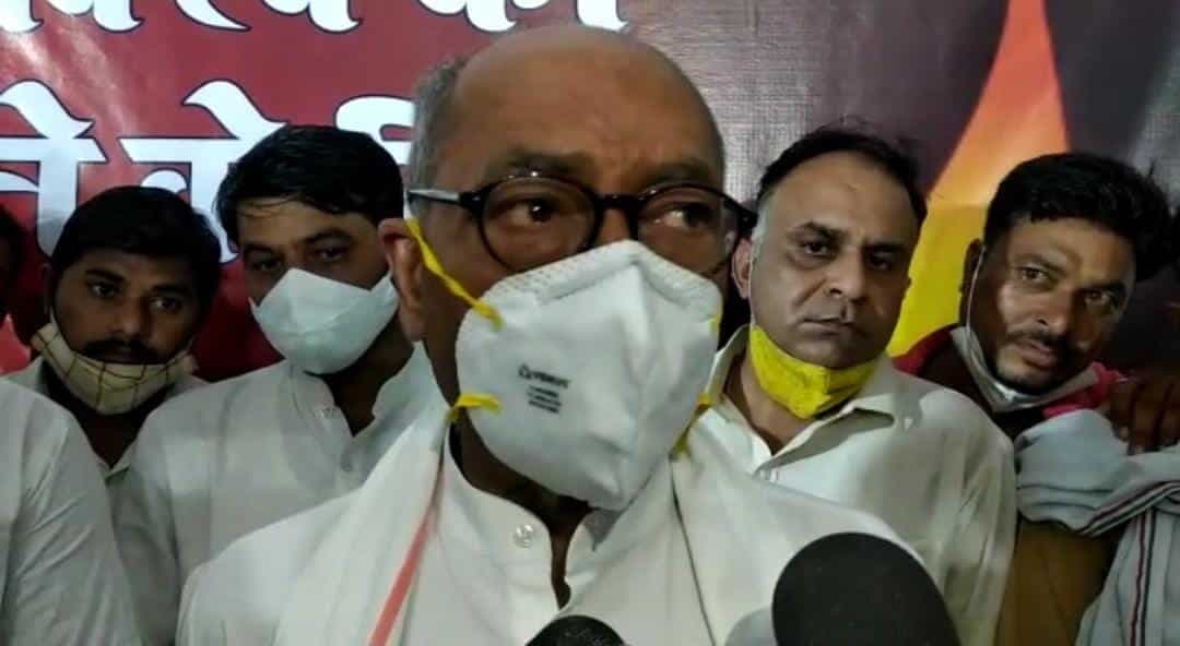 रेत उत्खनन पर दिग्विजय सिंह का बड़ा बयान, सीएम शिवराज पर साधा निशाना