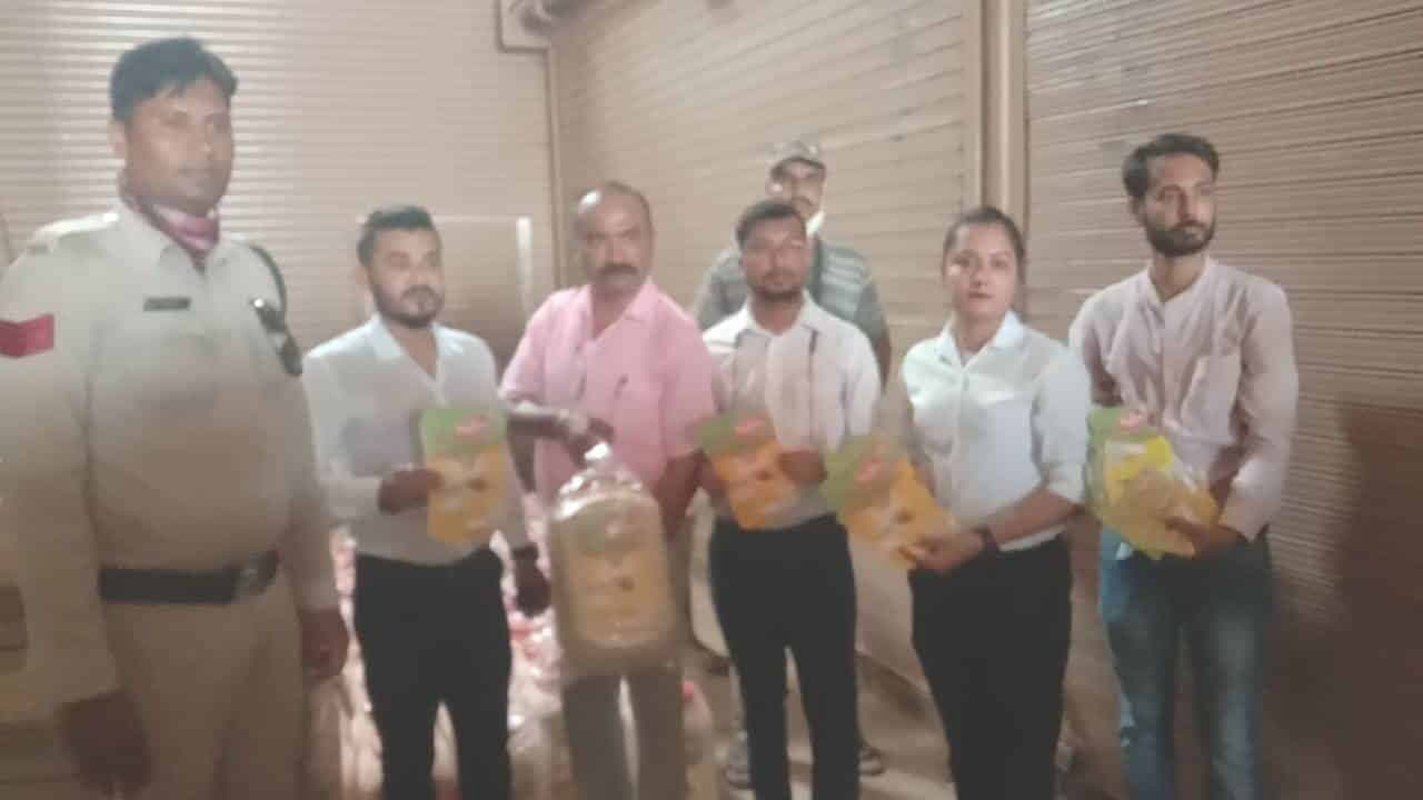 Balaghat : माधुरी रिफाइनरी तेल के हमरूप तेल बेचकर ग्राहकों से कर रहे थे धोखाधड़ी, कंपनी ने की कार्रवाई