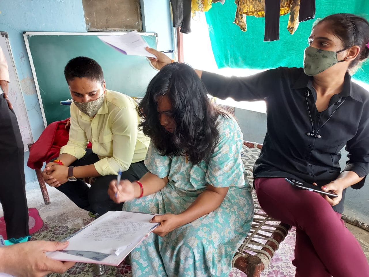उज्जैन में रिश्वत लेते पटवारी रंगे हाथों गिरफ्तार, लोकायुक्त पुलिस की कार्रवाई