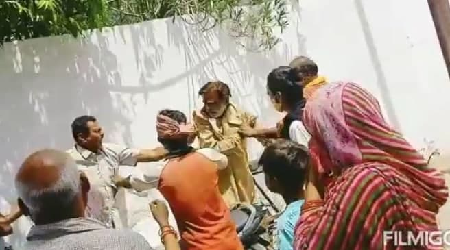 पूर्व कांग्रेस जिलाध्यक्ष नाहर सिंह यादव व भाजपा नेता में हुआ विवाद, नोकझोंक के साथ हुई झूमाझटकी, विडियो वायरल