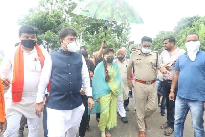 Dewas News: खंडवा उपचुनाव से पहले हलचल तेज, प्रभारी मंत्री ने अधिकारियो से मांगी रिपोर्ट