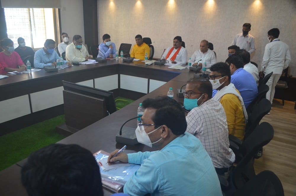 प्रदेश सरकार भरेगी किसानों का बीमा प्रीमियम, मंडी में कैंटीन व क्लिनिक खुलेगा- कृषि मंत्री कमल पटेल