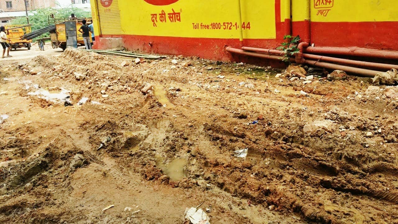 Dabra news : सिसकता शहर, मरता विकास ।