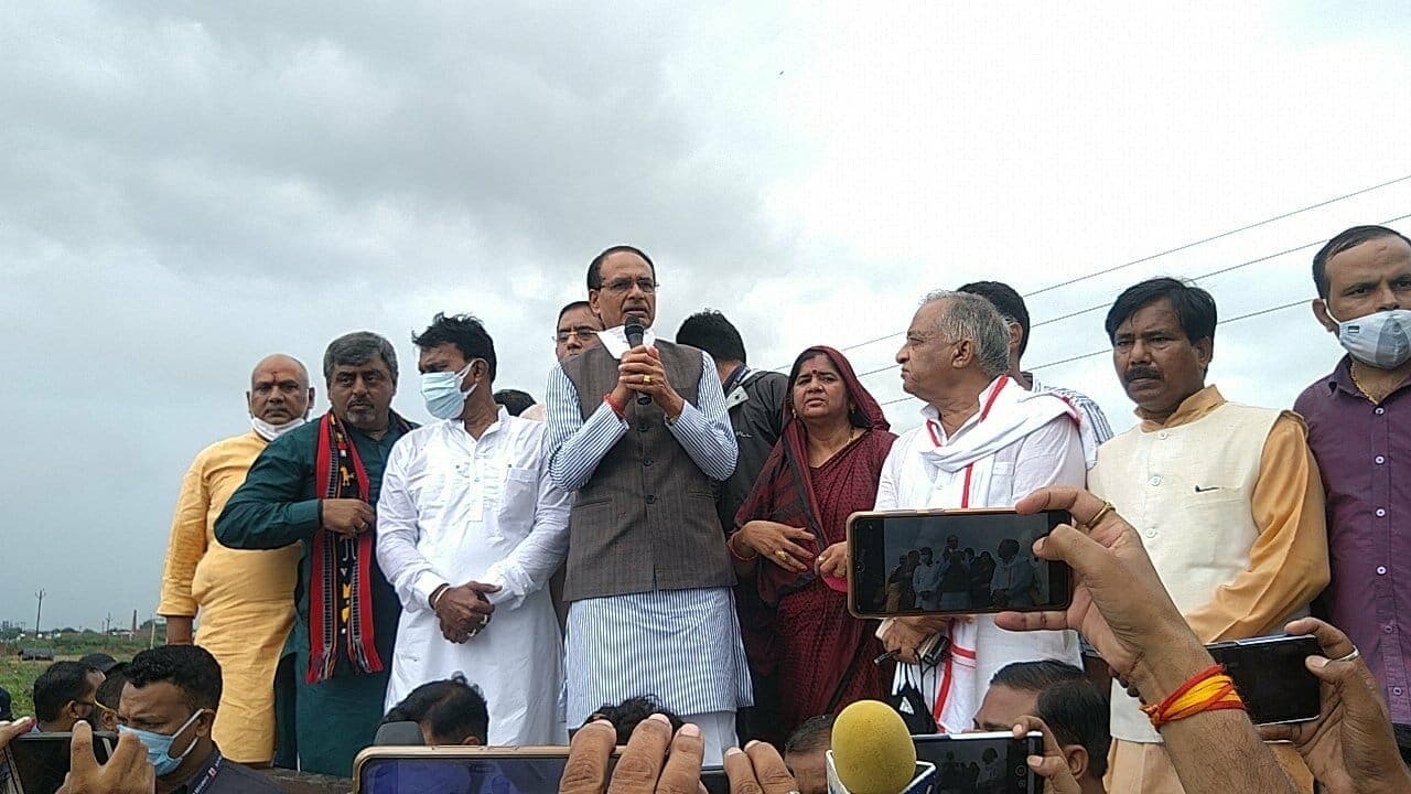 ग्वालियर चंबल बाढ़ : Koo ऐप पर सीएम शिवराज द्वारा दी जा रही पूरी जानकारी