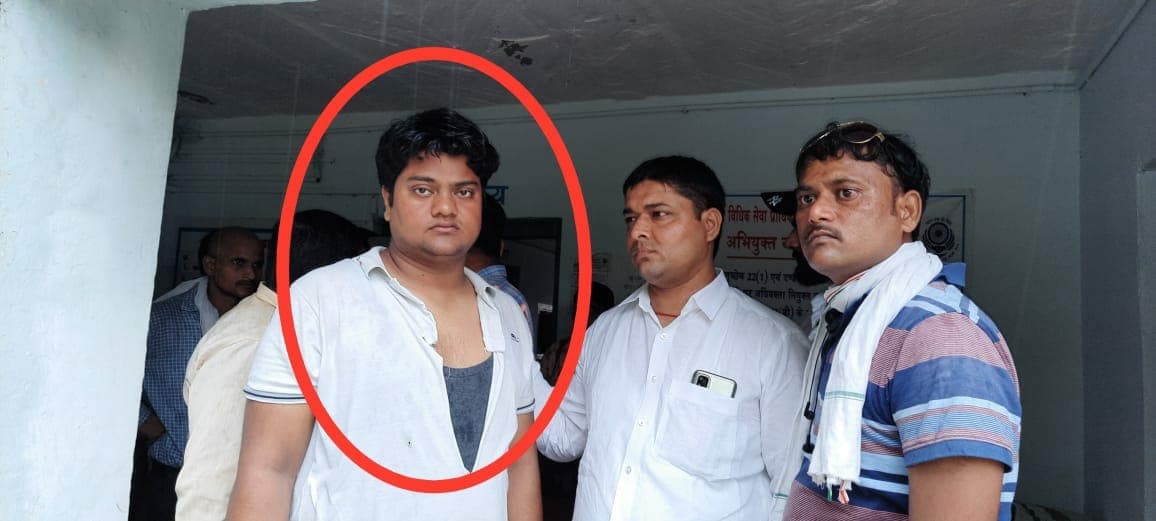 Bhind News : गांव खाली कराने का आदेश देना पटवारी को पड़ा भारी, ग्रामीणों ने जमकर की मारपीट, मामला दर्ज