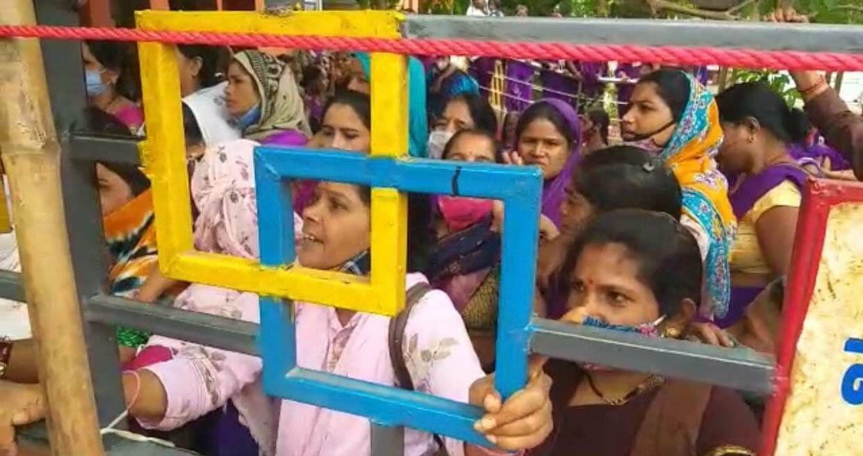 राजधानी में आशा-उषा कार्यकर्ताओं का हल्लाबोल, बच्चों सहित पुलिस ने नीलम पार्क में किया कैद, कमलनाथ ने कही यह बात