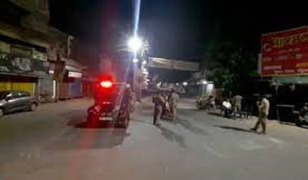 चेकिंग के दौरान पुलिस को कुचलने की कोशिश, भाग कर पुलिकर्मियों ने बचाई अपनी जान, चंद घंटों में पकड़ाया आरोपी