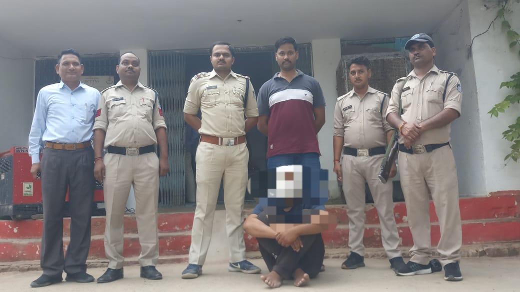 अंबाह एसडीओपी के Facebook अकाउंट हैक करने वाला आरोपी गिरफ्तार, बड़े अफसरों को करता था ब्लैकमेल