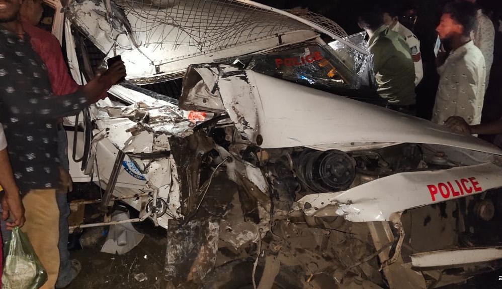 Burhanpur News: सड़क हादसे में प्रशिक्षु DSP रोहित राठौड़ गंभीर घायल, ICU में भर्ती