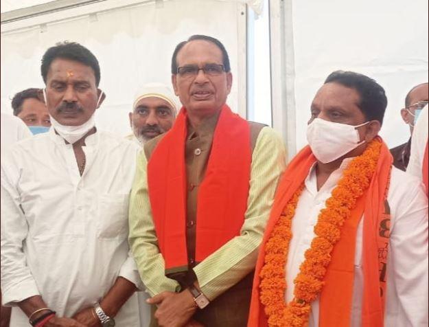 मप्र उपचुनाव से पहले कांग्रेस को एक और बड़ा झटका, पूर्व विधायक बीजेपी में शामिल