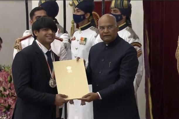 राष्ट्रीय खेल पुरस्कार 2021: नीरज-मिताली को खेल रत्न, राष्ट्रपति कोविंद ने खिलाडियों को किया सम्मानित