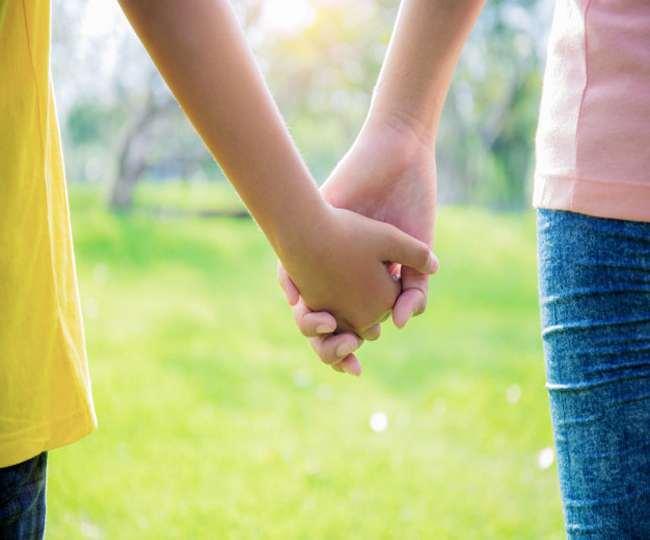 ऑनलाइन गेम के दौरान हुई दोस्ती के बाद घर से भागी 13 साल की लड़की, लड़का भी नाबालिग